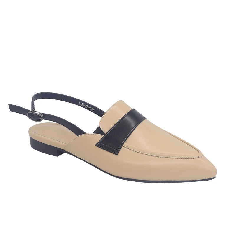 
                  
                    Mules Women flats
                  
                