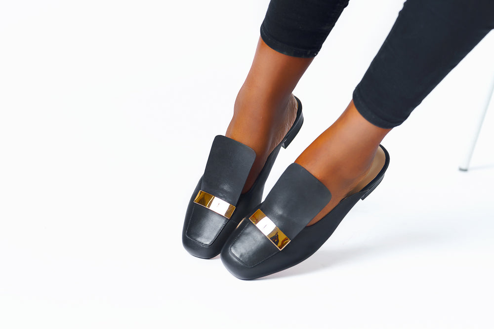 
                  
                    Elegant Luxury flats
                  
                